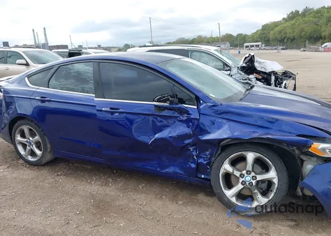 2013 Ford Fusion Se z USA, uszkodzony, nr VIN 3FA6P0HR8DR164049